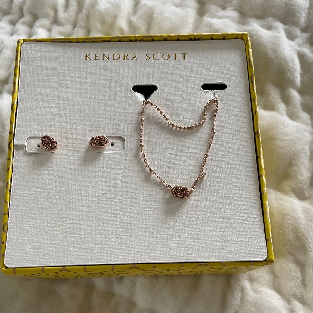 Kendra Scott Emilie Rose Gold Multi Strand Necklace & Stud earring in Sand Drusy
